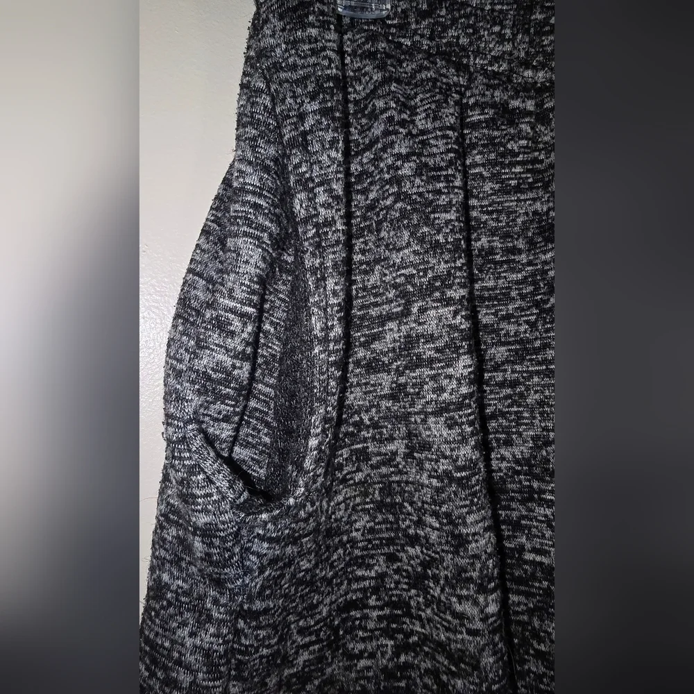 EUC - Men's Gray Cougar Sport Jogger Pants - L